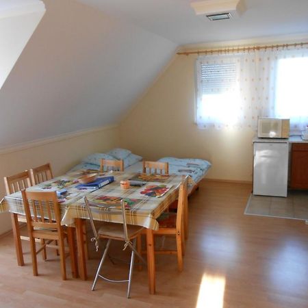 Kustanygyongye Vendeghaz Kehidakustany Apartment Luaran gambar
