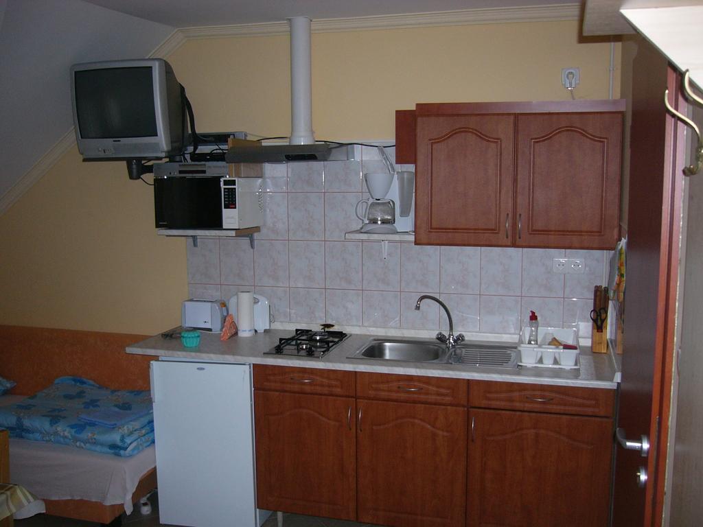 Kustanygyongye Vendeghaz Kehidakustany Apartment Luaran gambar